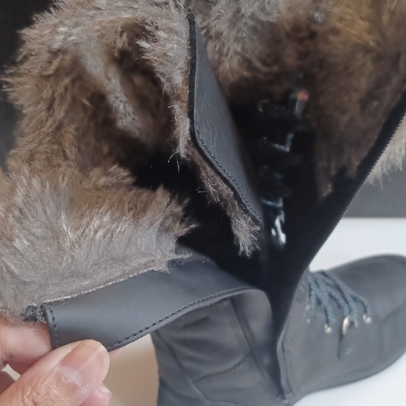 Final Offer - MERRELL Snowcreek Tall Polar Snowboot - Picture 5 of 12